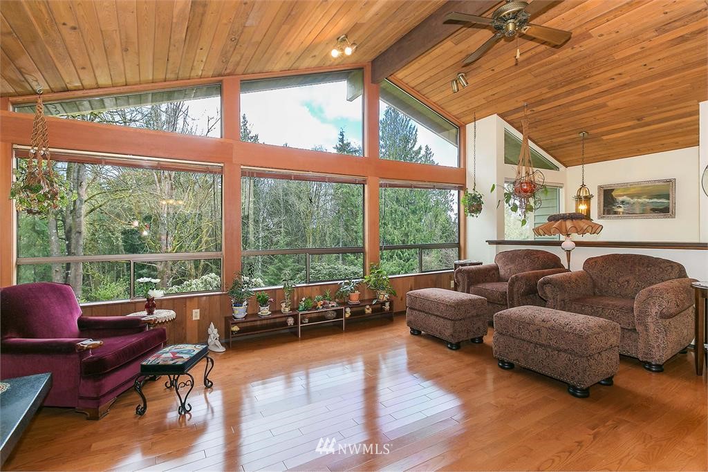 11637 Southeast Black Road Olalla, WA 98359 - Photo 11 of 25 Gallery Image 11
