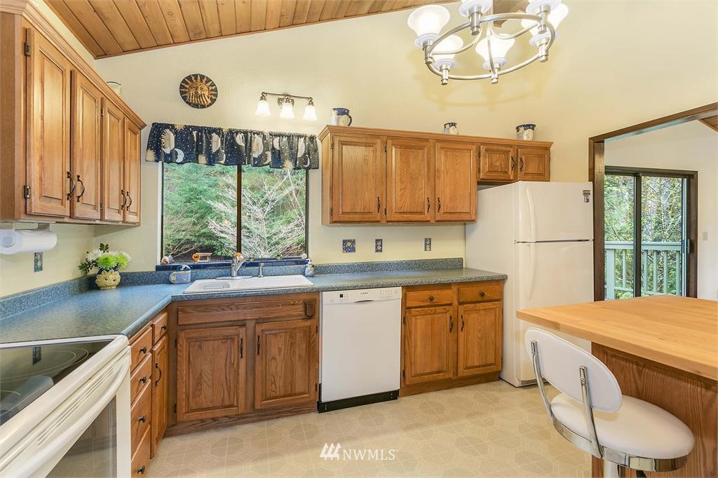 11637 Southeast Black Road Olalla, WA 98359 - Photo 15 of 25 Gallery Image 15