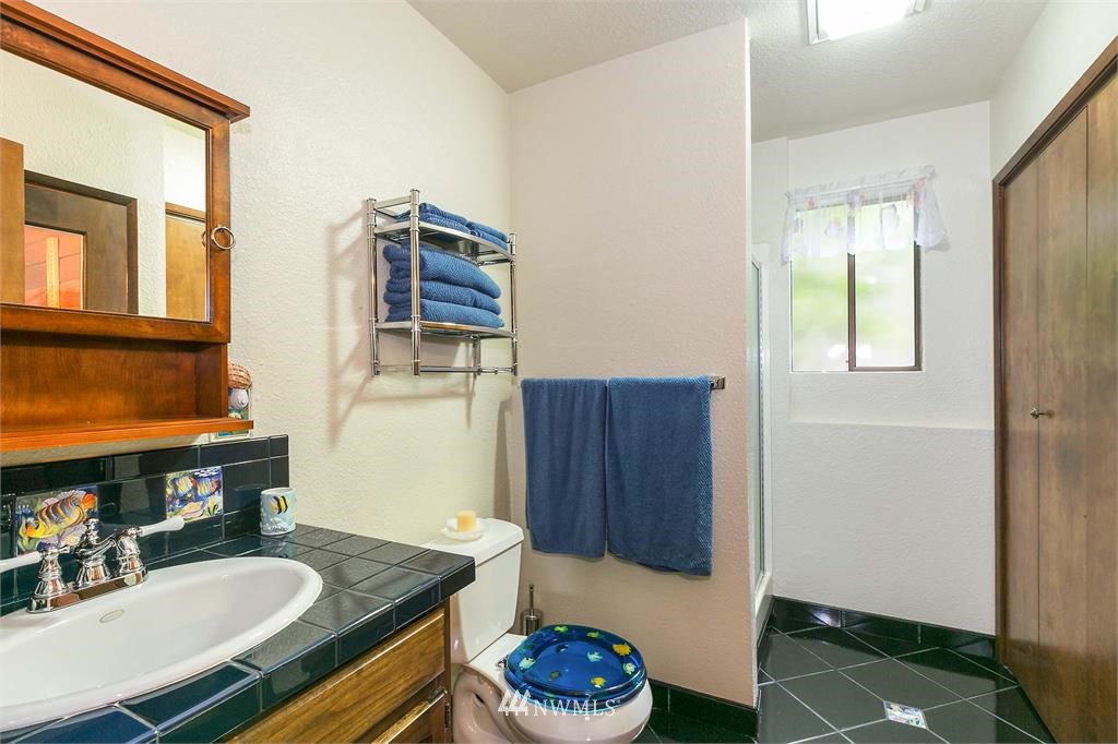 11637 Southeast Black Road Olalla, WA 98359 - Photo 23 of 25 Gallery Image 23
