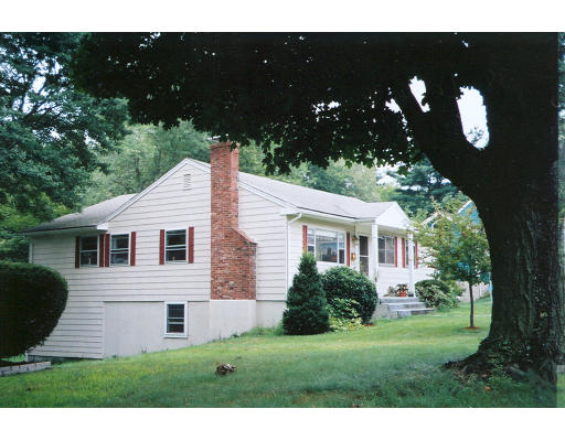 78 Londonderry Road Framingham, MA 01701 - Photo 1 of 3 Gallery Image 1