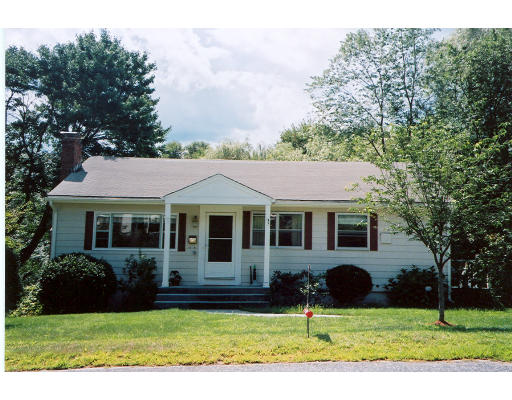 78 Londonderry Road Framingham, MA 01701 - Photo 2 of 3 Gallery Image 2