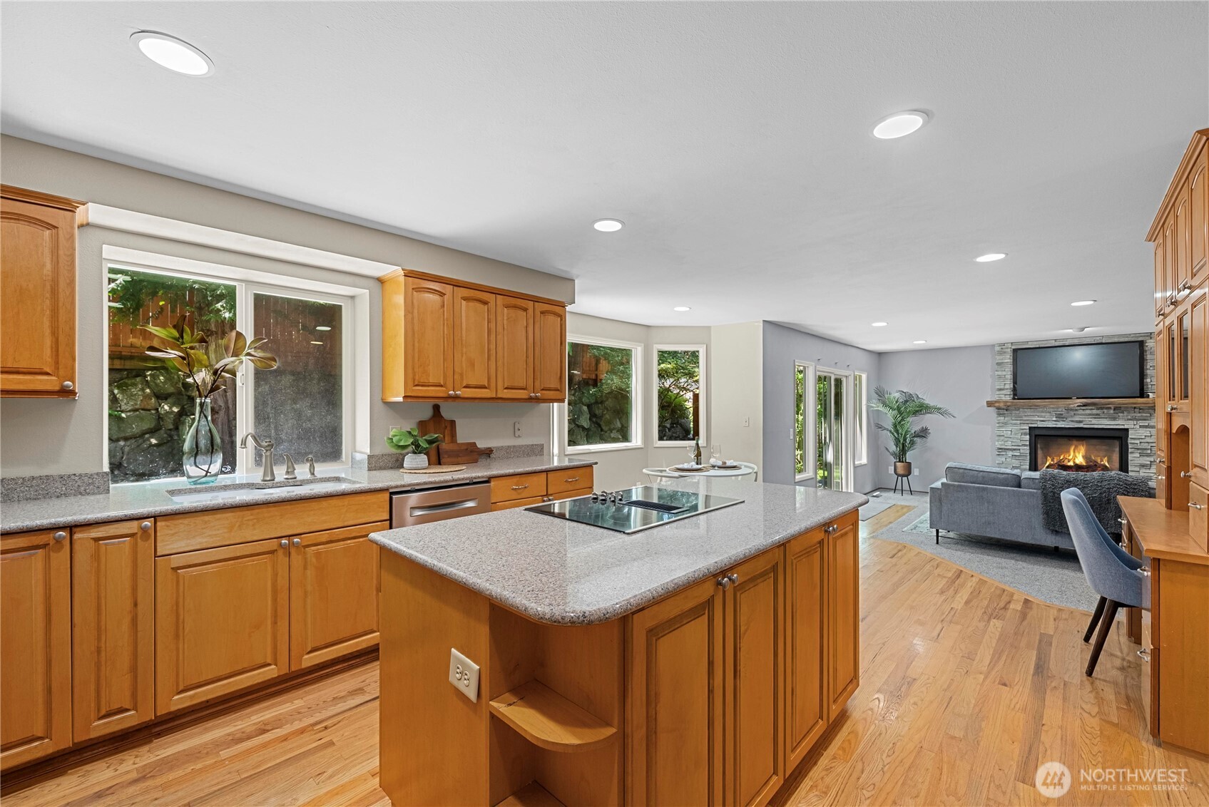 18207 159th Court Southeast Renton, WA 98058 - Photo 9 of 40 Gallery Image 9