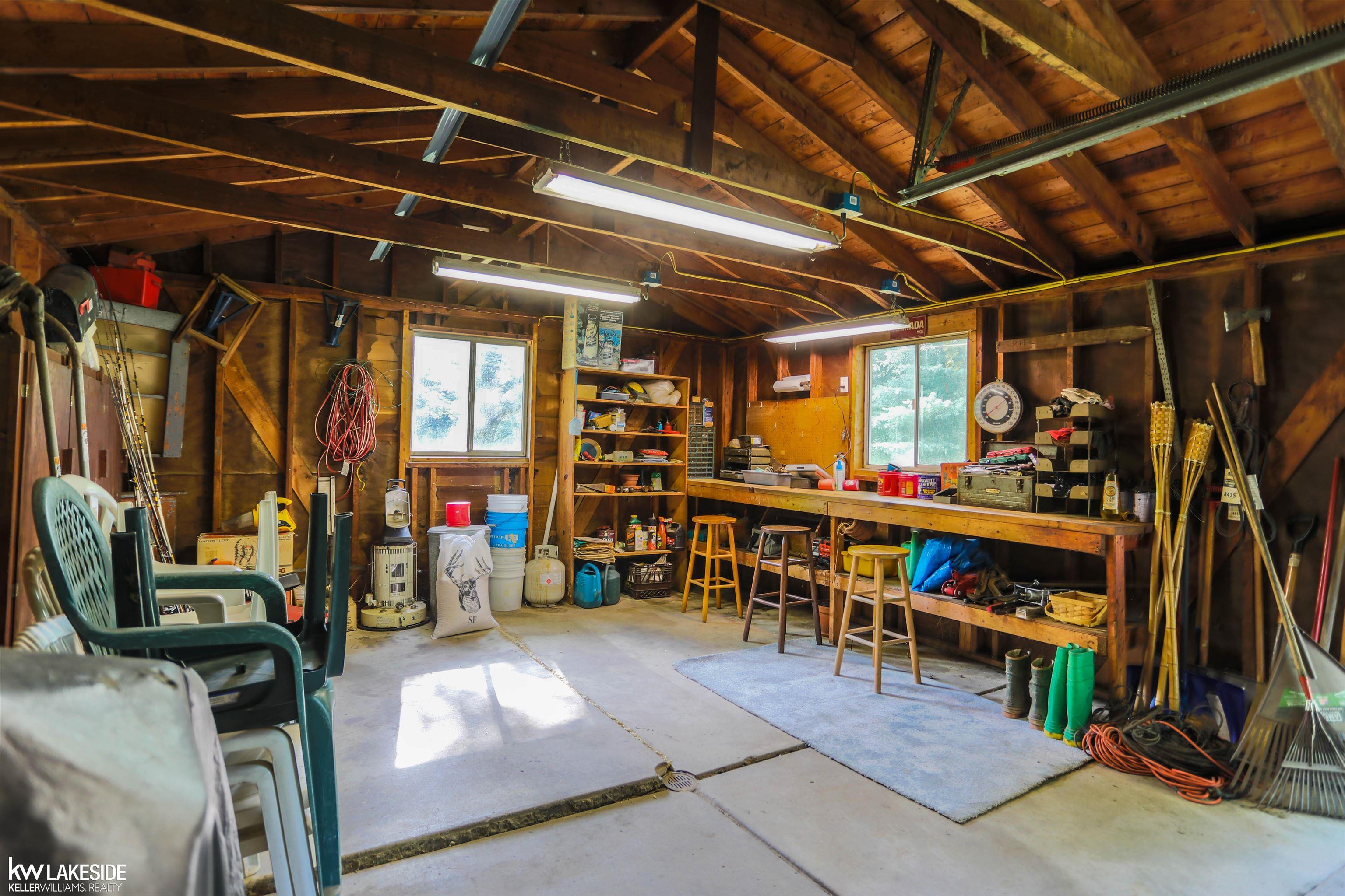 80700 Coon Creek Road Armada, MI 48005 - Photo 19 of 67 50085808-18.JPG