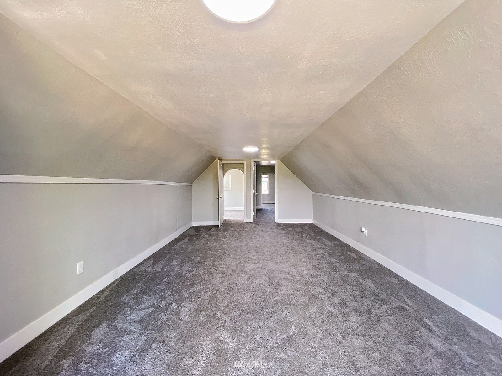 1005 9th Street Southwest Puyallup, WA 98371 - Photo 30 of 40 a view of an empty room