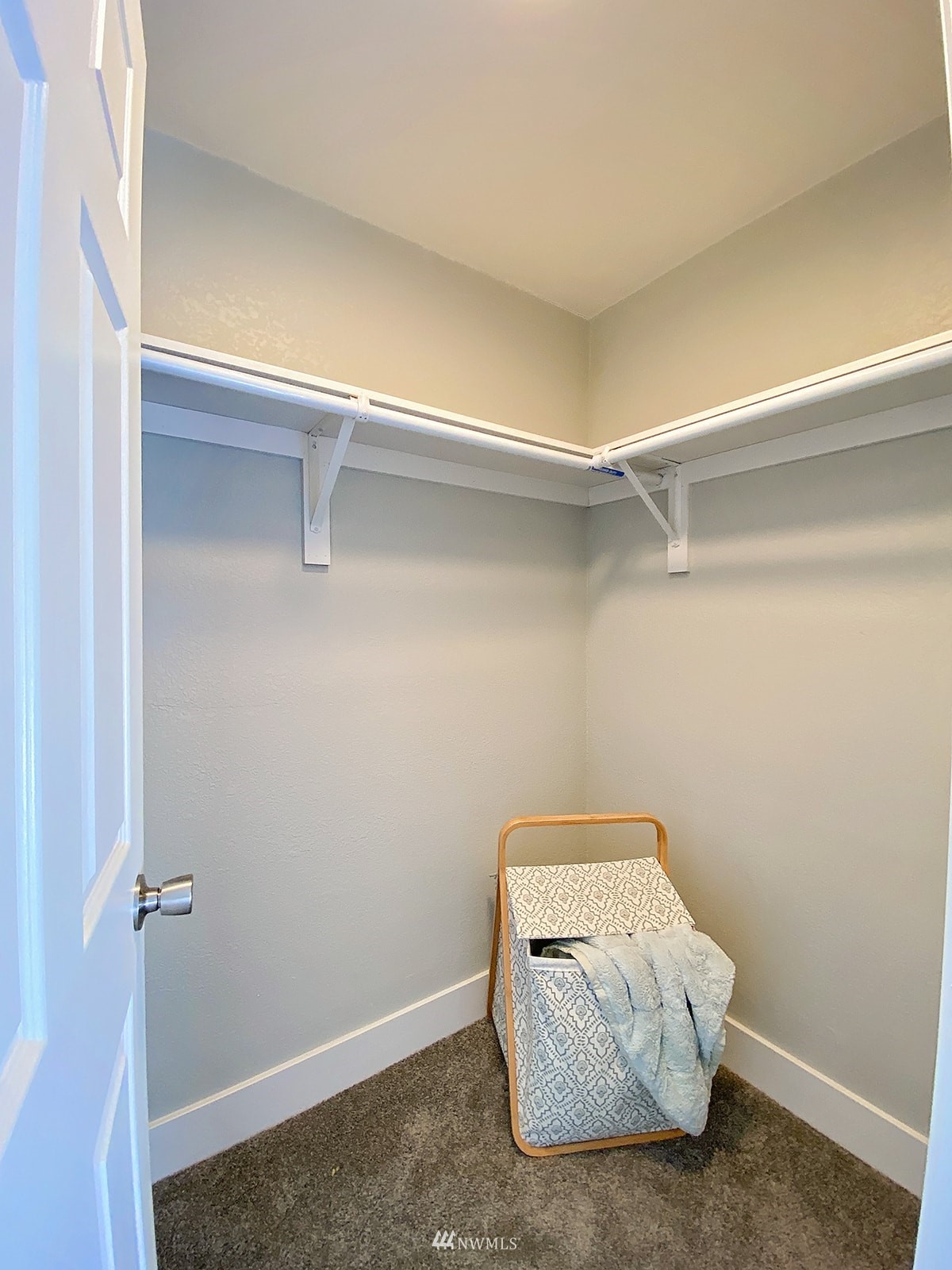 1005 9th Street Southwest Puyallup, WA 98371 - Photo 40 of 40 a view of room with racks on the wall