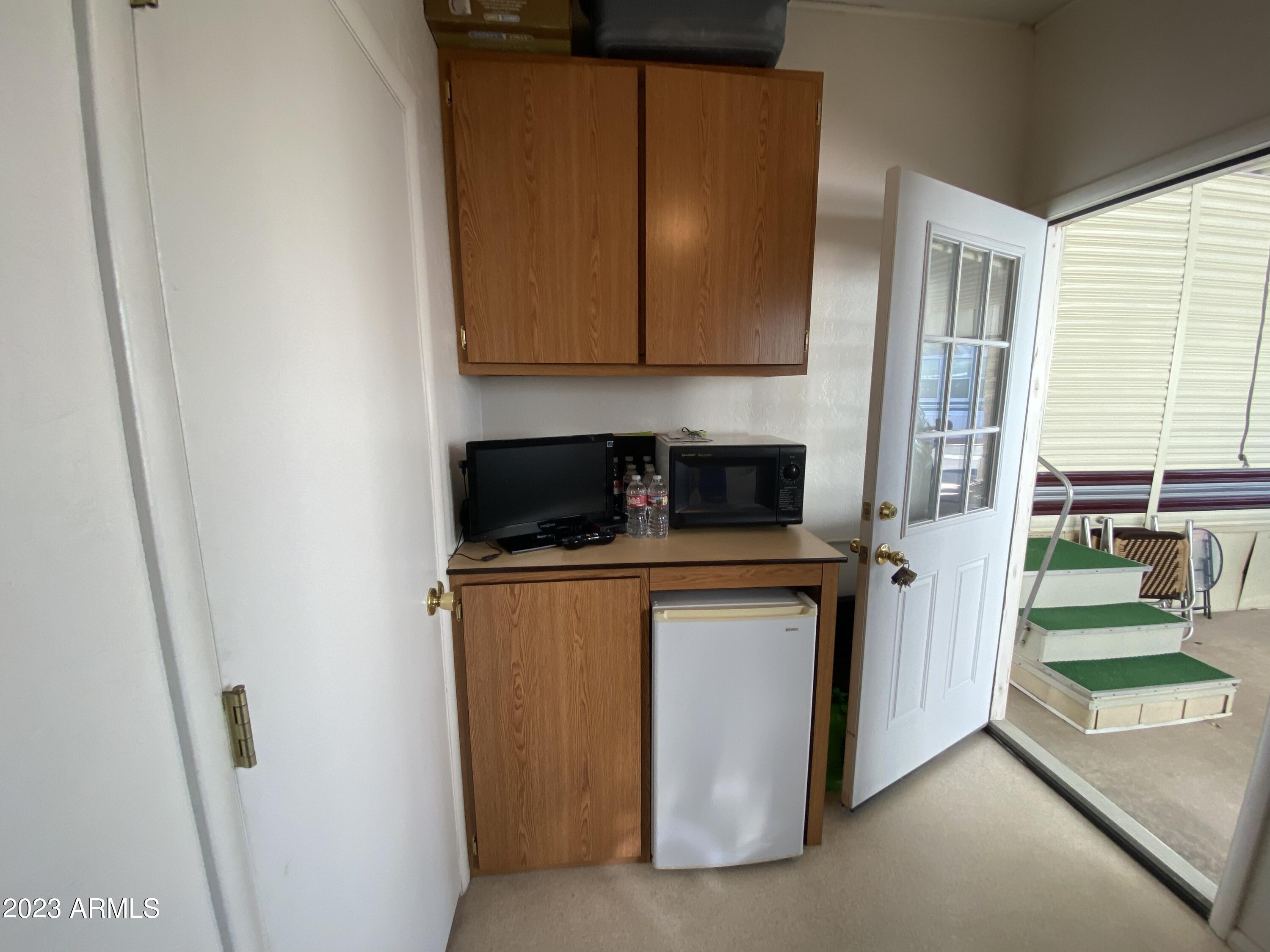 1098 South Shoshone Drive, Unit 98 Apache Junction, AZ 85119 - Photo 26 of 31 CB45304F-2B6E-4BA4-8F43-459CADB0410E