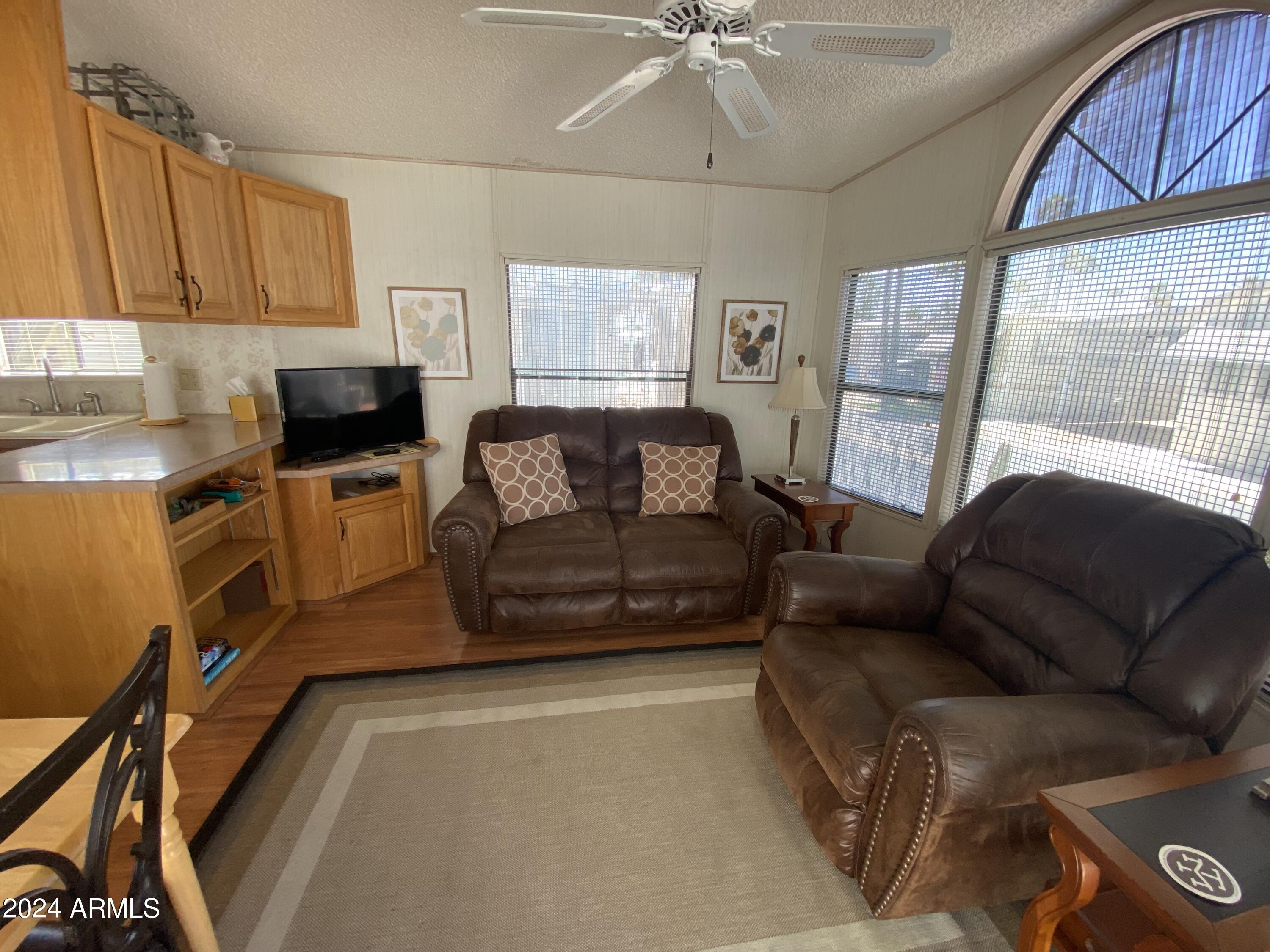 1098 South Shoshone Drive, Unit 98 Apache Junction, AZ 85119 - Photo 7 of 31 IMG_0037