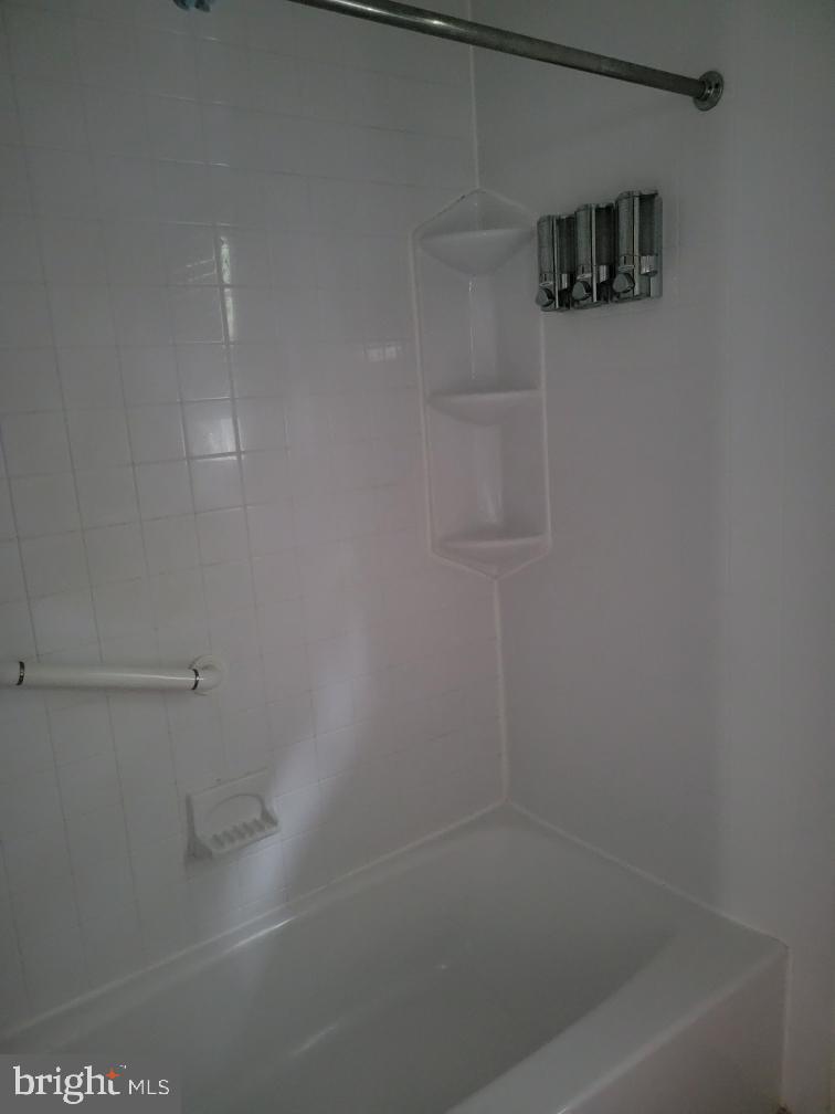 12 Currier Way Ewing, NJ 08628 - Photo 21 of 29