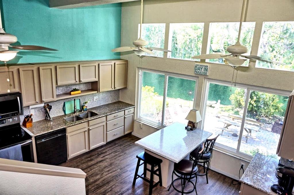 1873 Mazo Manor Road, Unit T9 Lutz, FL 33558 - Photo 14 of 42