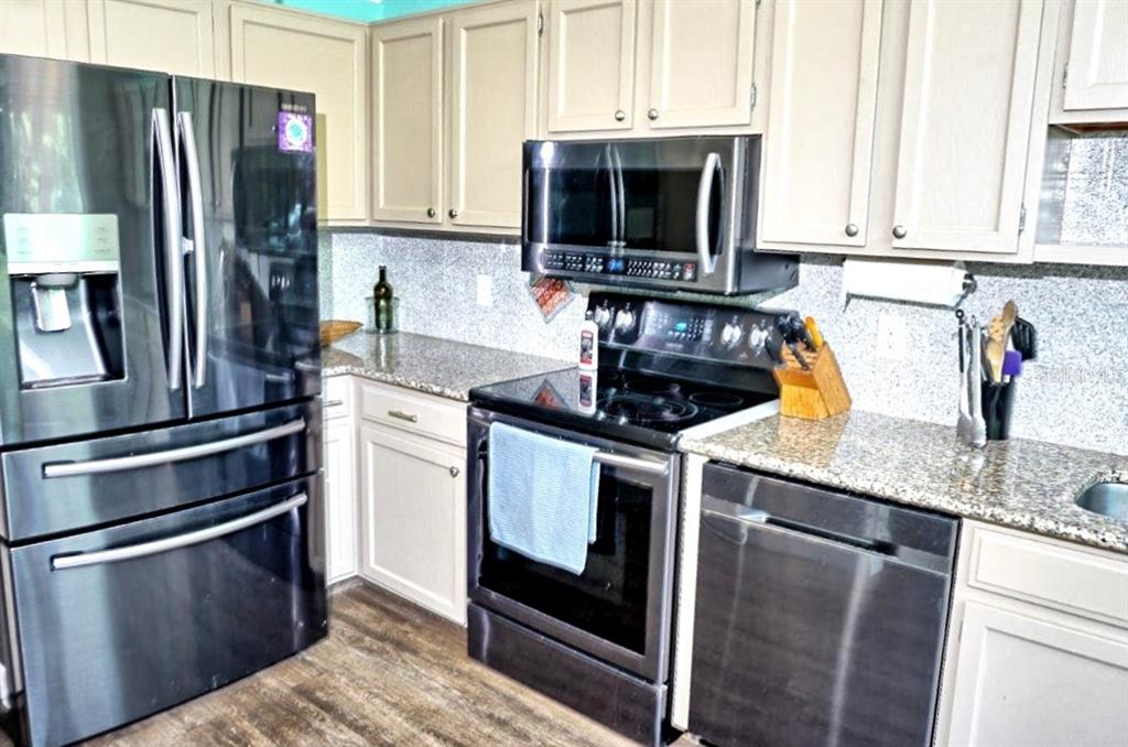 1873 Mazo Manor Road, Unit T9 Lutz, FL 33558 - Photo 20 of 42