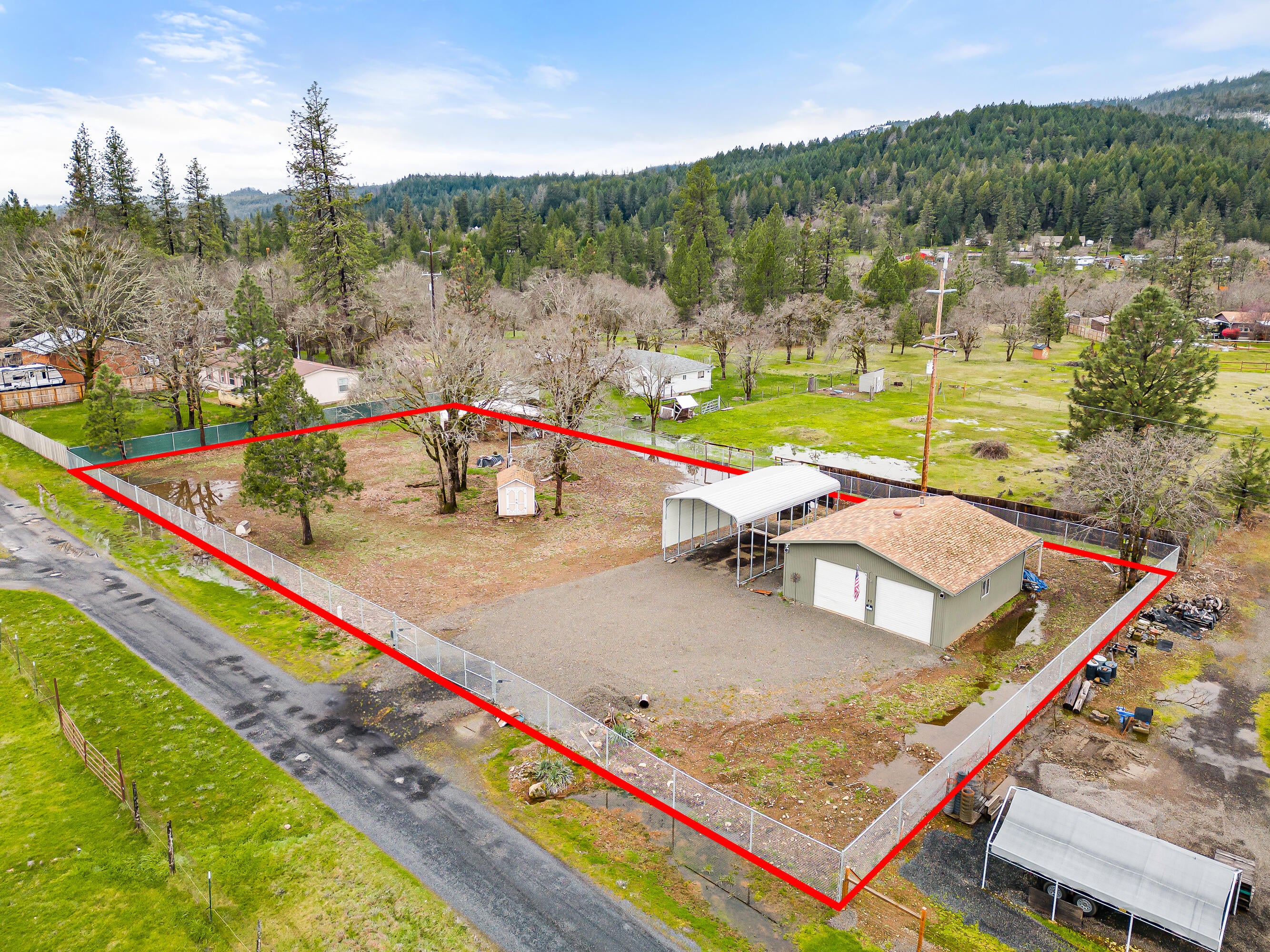 40 Drake Road Shady Cove, OR 97539 - Photo 3 of 10 15