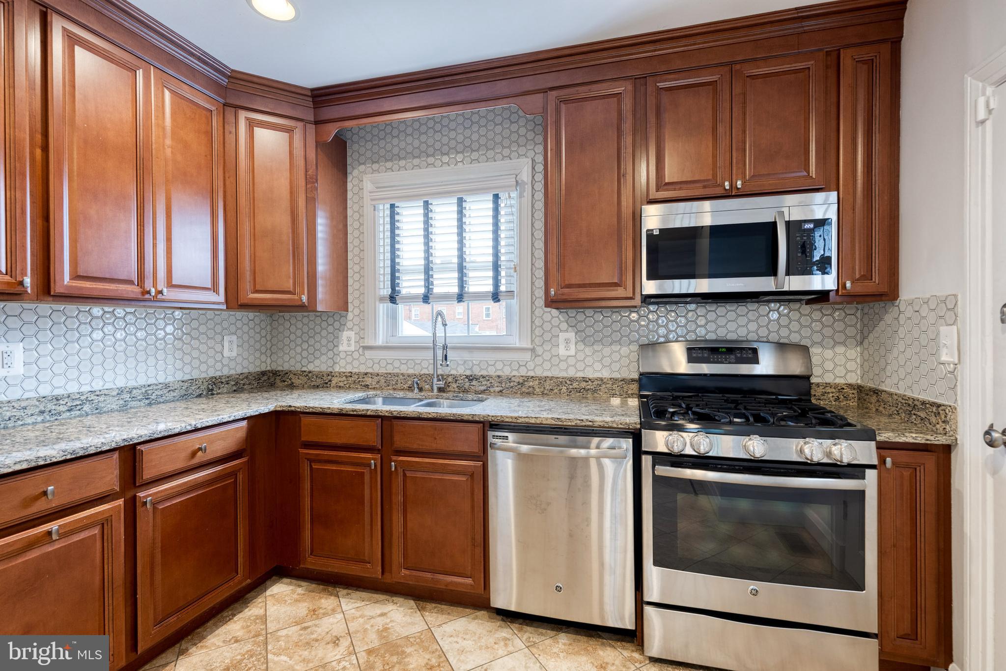 6843 Dunbar Road Baltimore, MD 21222 - Photo 13 of 25