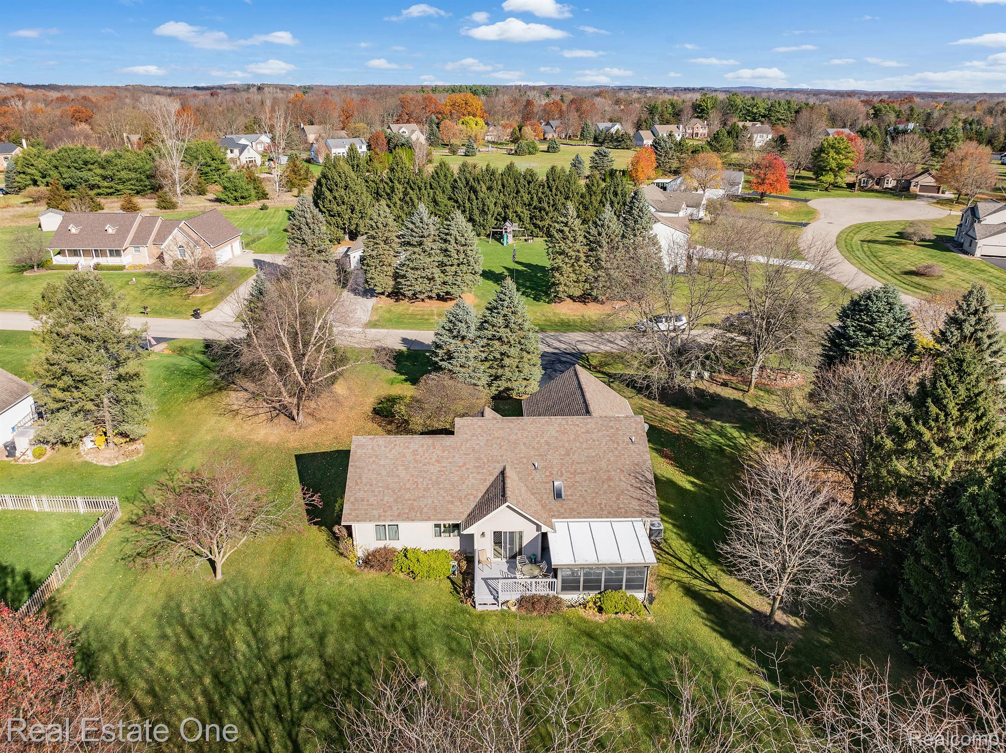 6862 Kestrel Ridge Road Brighton, MI 48116 - Photo 29 of 31 Greenery/Mature Trees