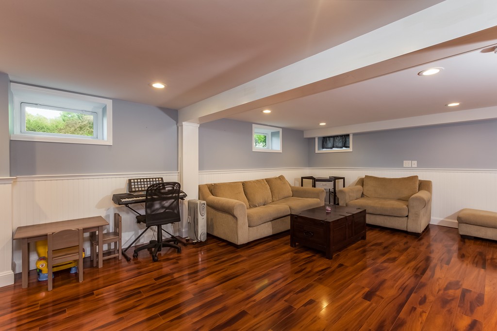47 Victoria Road Sudbury, MA 01776 - Photo 17 of 28
