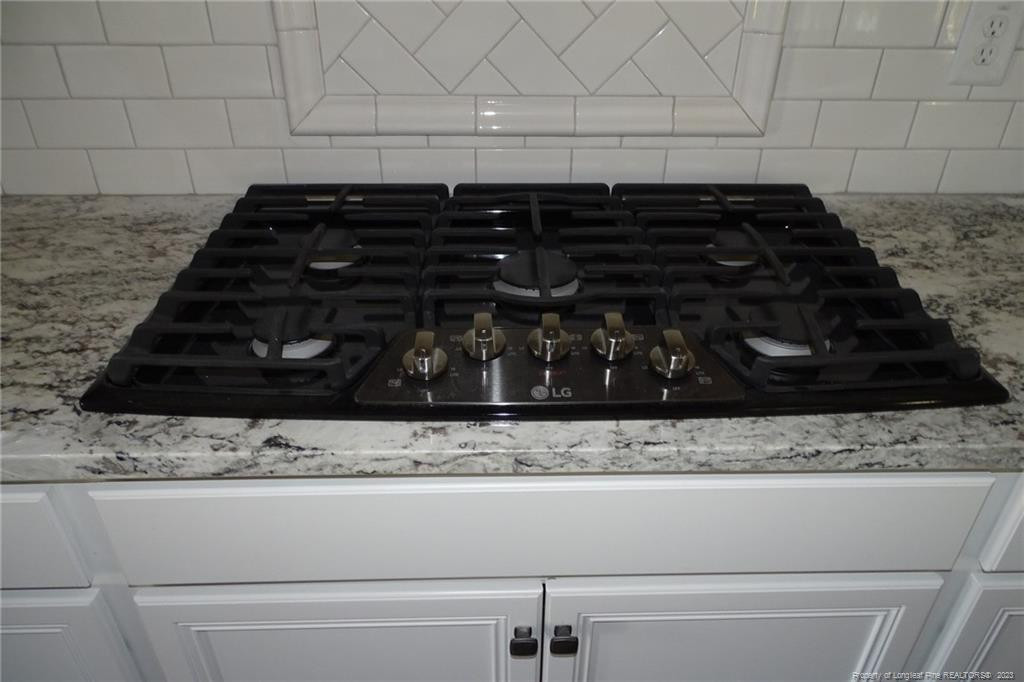 6270 New Hope Church Road Stedman, NC 28391 - Photo 14 of 35 Gas Stove Top