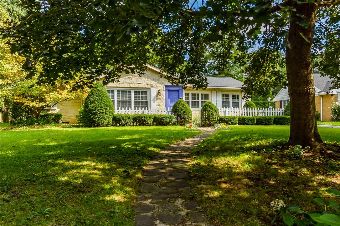 186 Overbrook Road Pittsford, NY 14618 - Photo 1 of 1