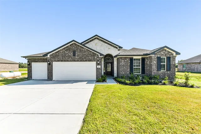 $412,815 | 381 Barton Place Drive, Cleveland, TX 77327