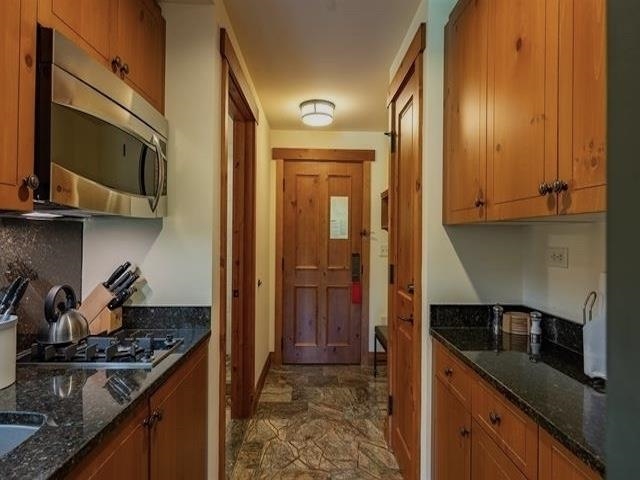 7412 Mountain Road, Unit 1426 Stowe, VT 05672 - Photo 12 of 19