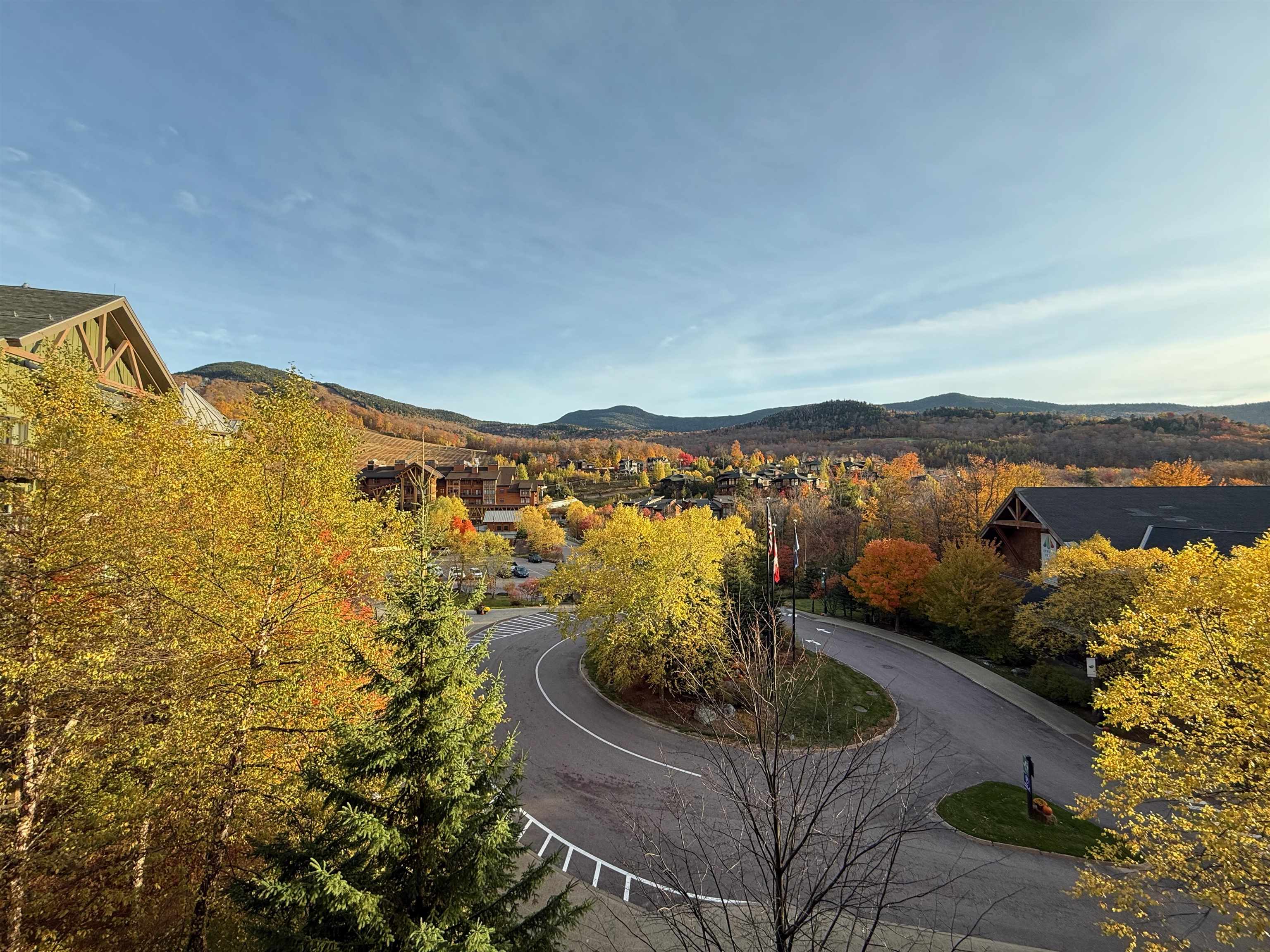 7412 Mountain Road, Unit 1426 Stowe, VT 05672 - Photo 4 of 19