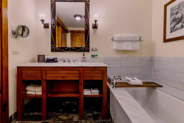 $519,000 | 7412 Mountain Road, Unit 1426, Stowe, VT 05672