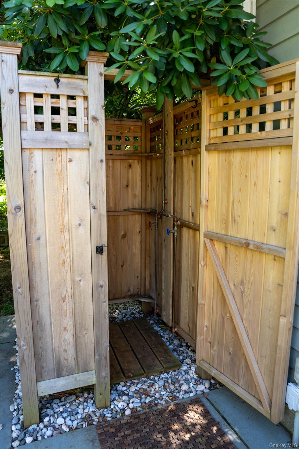 46 Schoonmaker Lane Stone Ridge, NY 12484 - Photo 27 of 28 Outdoor cedar shower