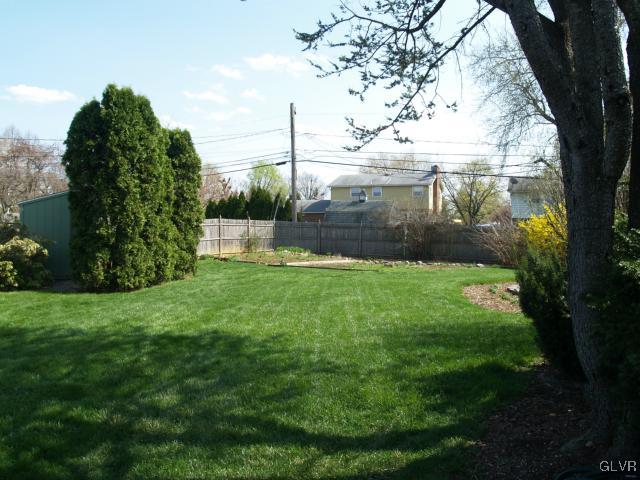 2911 Avon Road Bethlehem, PA 18017 - Photo 21 of 27 Gallery Image 21