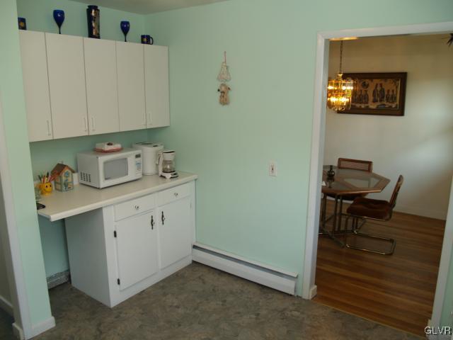 2911 Avon Road Bethlehem, PA 18017 - Photo 7 of 27 Gallery Image 7