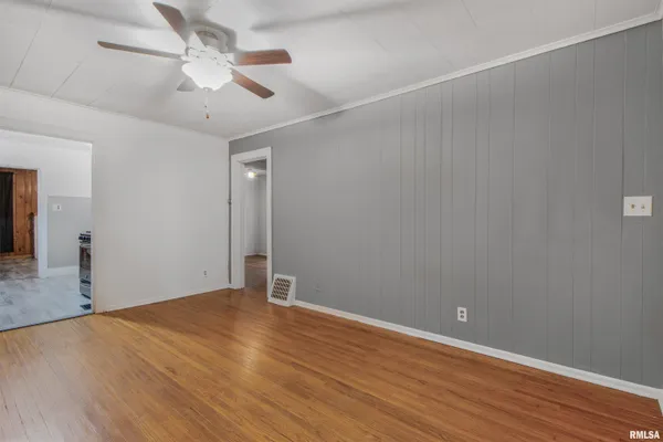 $97,900 | 1742 Baird Avenue, Galesburg, IL 61401
