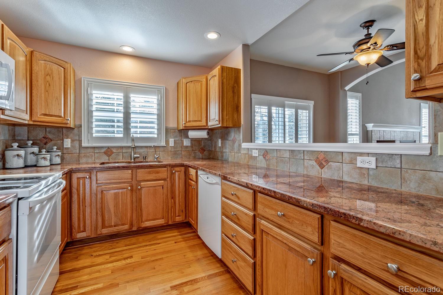 6323 Trailhead Road Highlands Ranch, CO 80130 - Photo 11 of 32