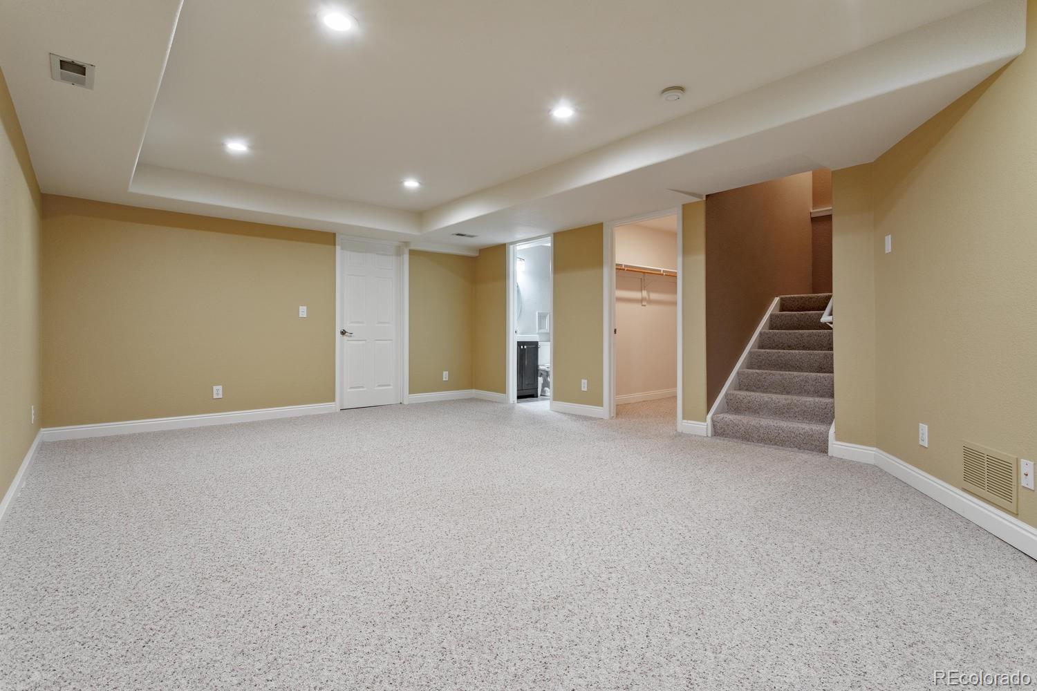 6323 Trailhead Road Highlands Ranch, CO 80130 - Photo 26 of 32