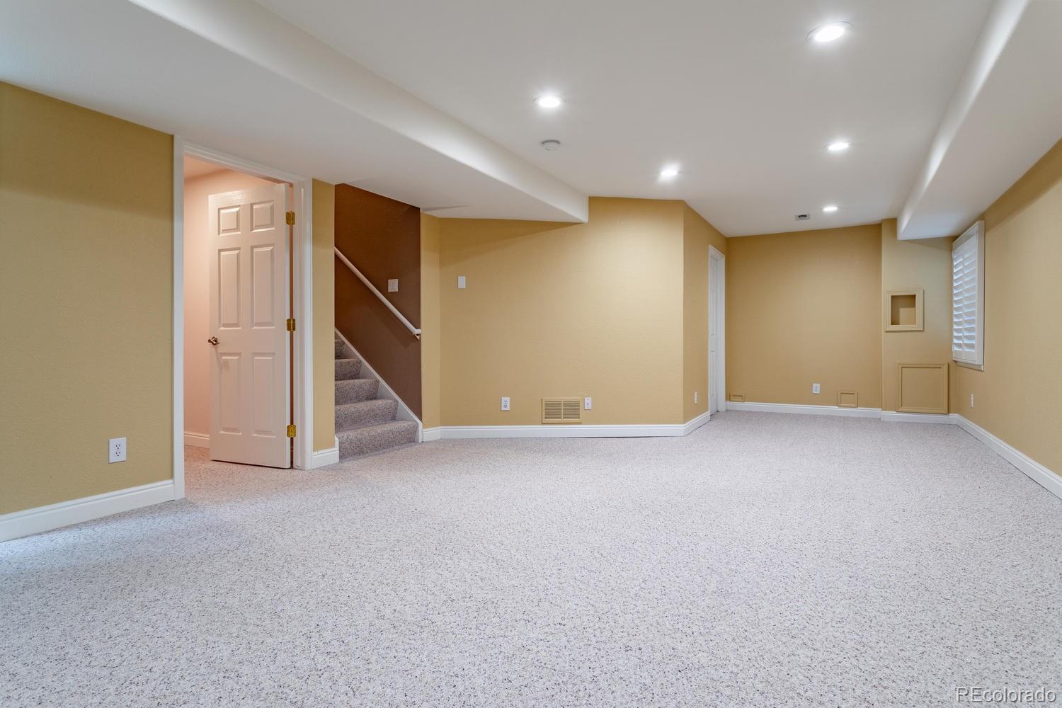 6323 Trailhead Road Highlands Ranch, CO 80130 - Photo 27 of 32