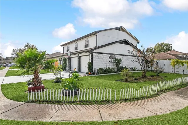 $340,000 | 2700 Sandero Del Este, Harvey, LA 70058