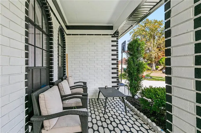 $340,000 | 2700 Sandero Del Este, Harvey, LA 70058