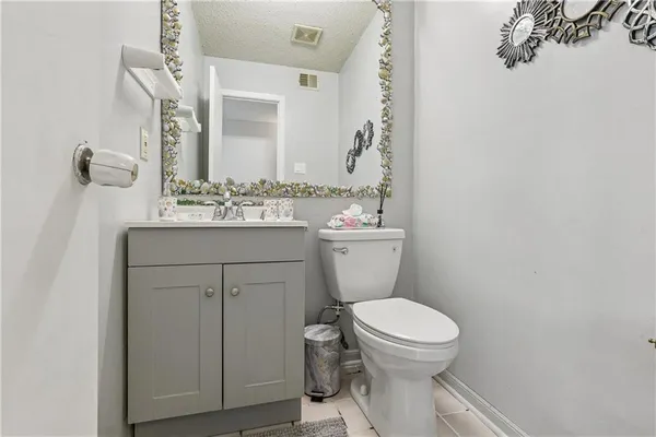 $330,000 | 2700 Sandero Del Este, Harvey, LA 70058