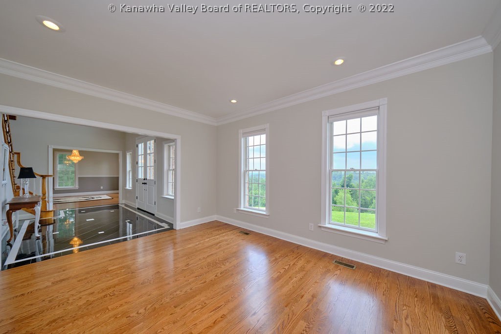 137 Newcomer Road South Charleston, WV 25309 - Photo 11 of 50 Gallery Image 11