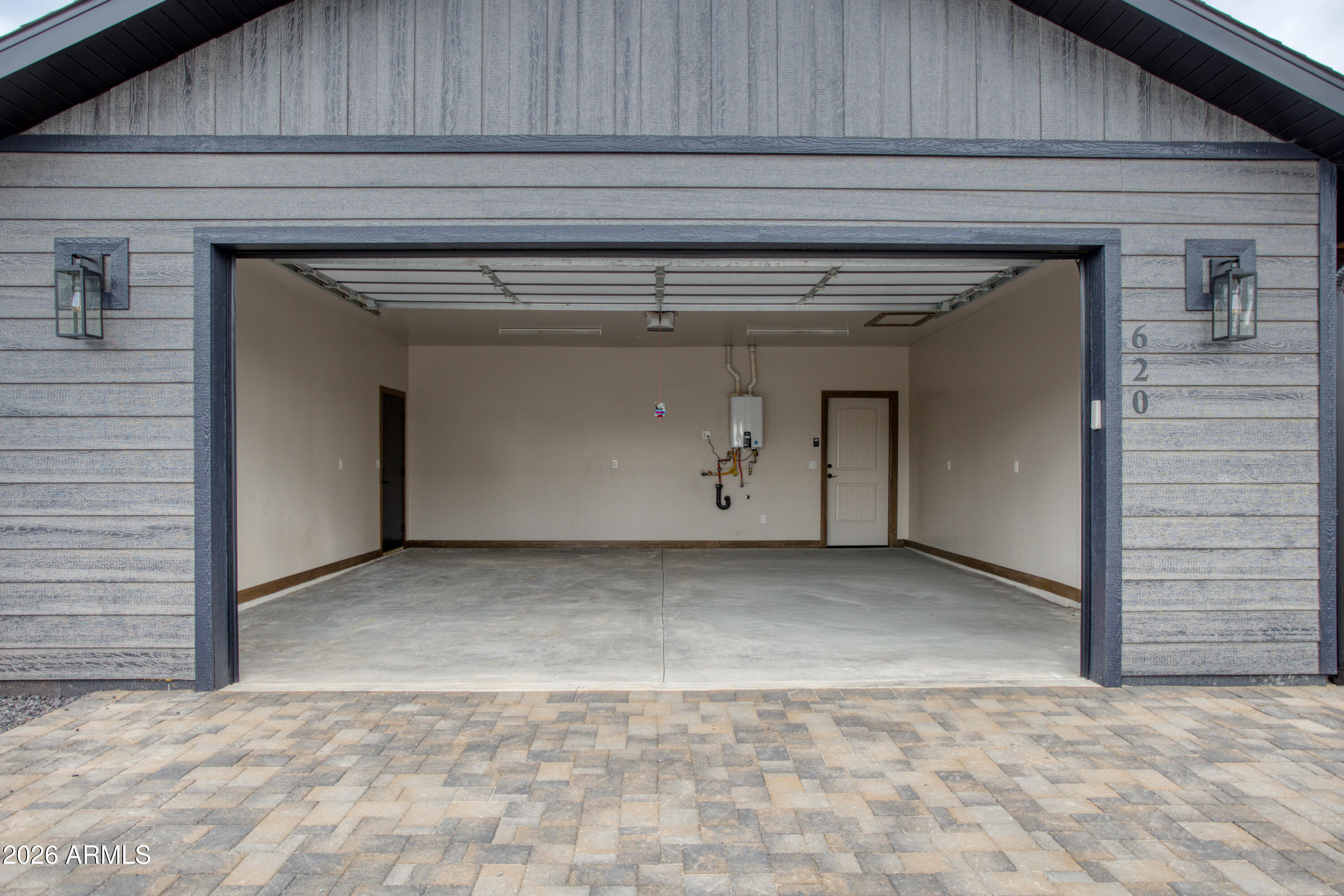 620 Campbell Lane Show Low, AZ 85901 - Photo 32 of 52 GARAGE