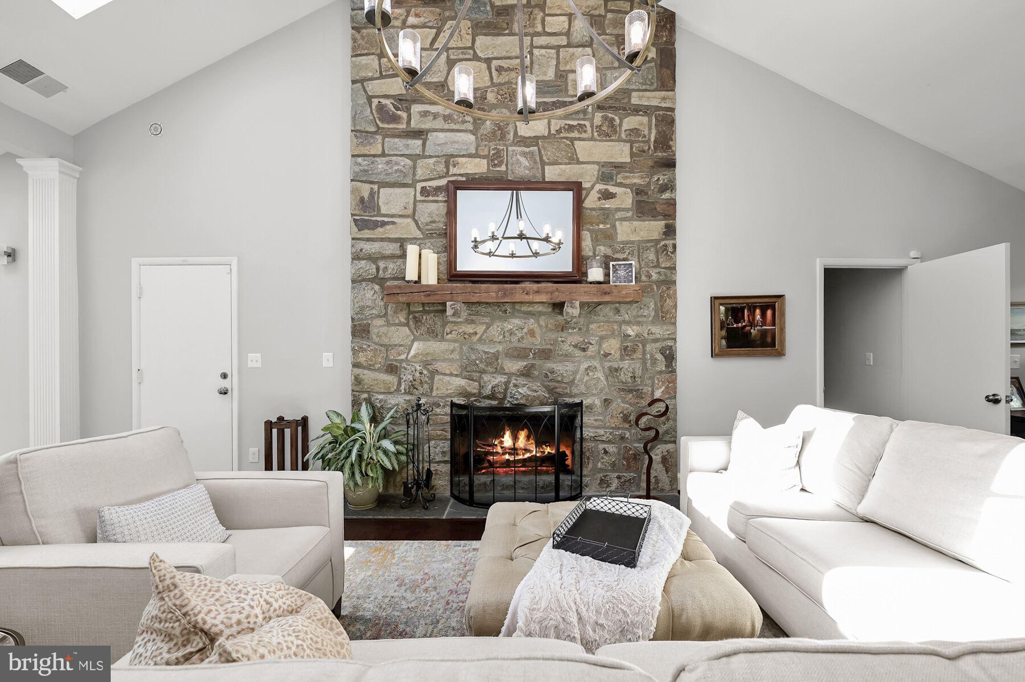 9300 Burning Tree Road Bethesda, MD 20817 - Photo 11 of 45 Great Room