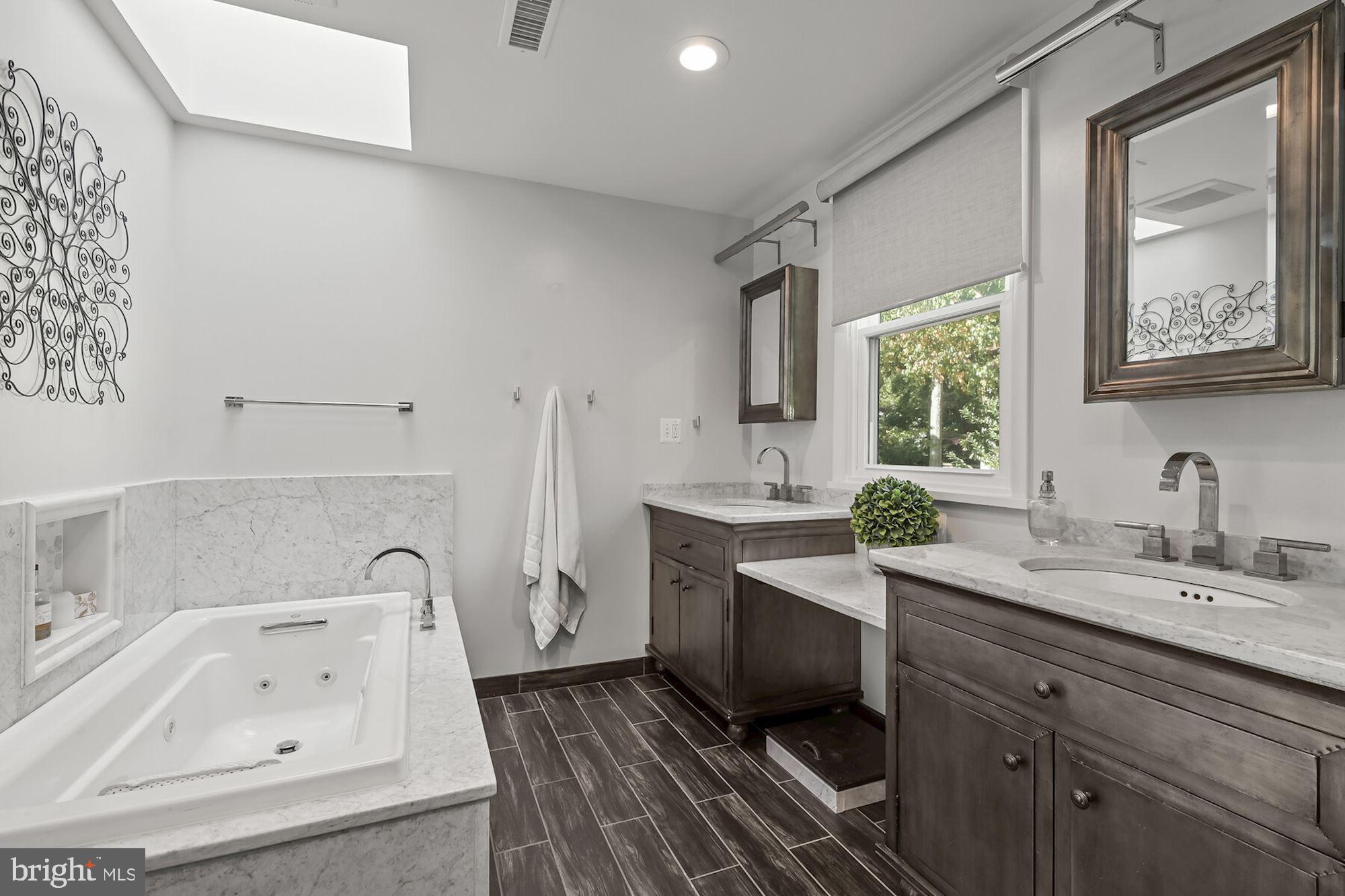 9300 Burning Tree Road Bethesda, MD 20817 - Photo 29 of 45 Ensuite Primary Bathroom