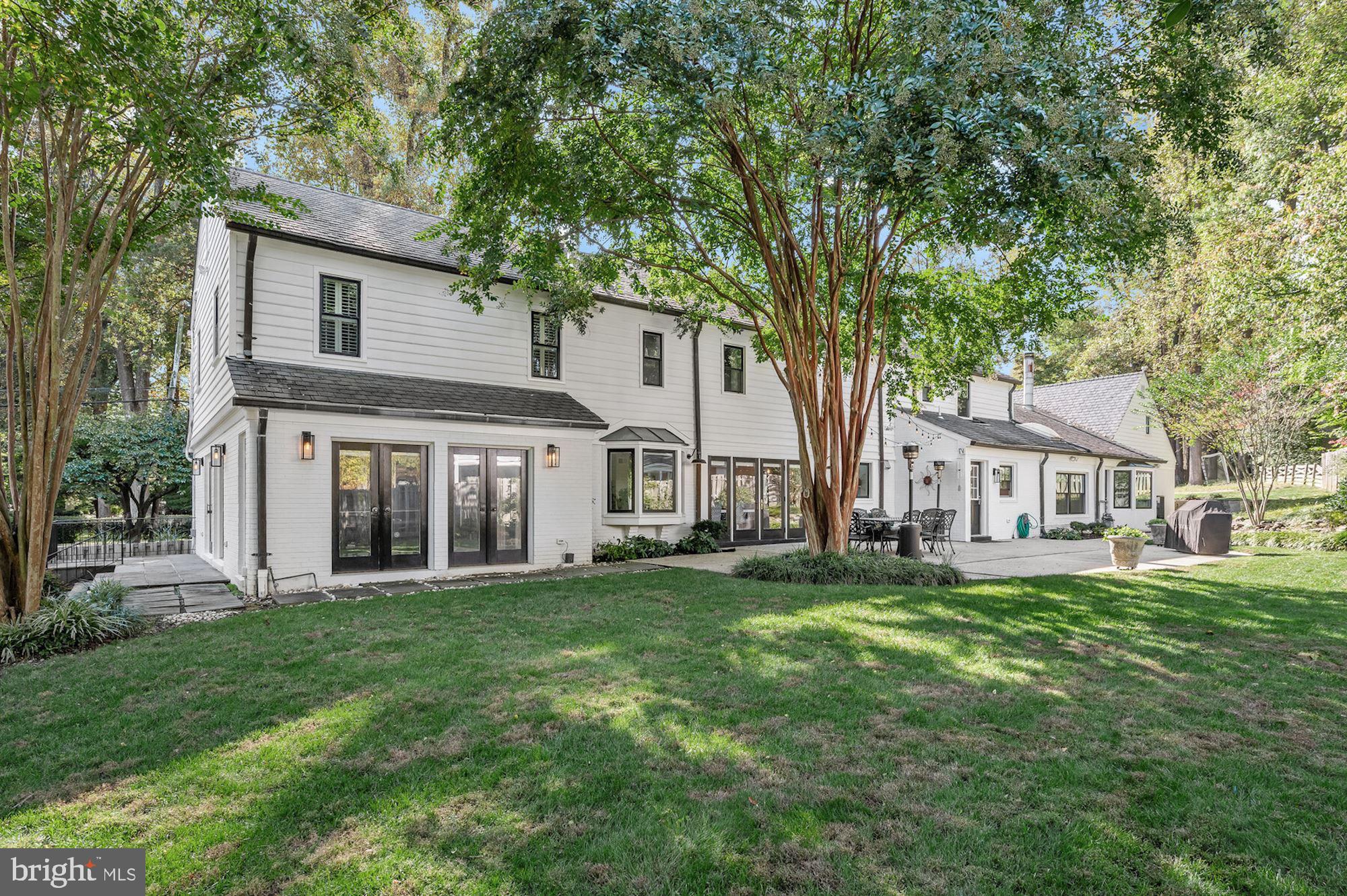 9300 Burning Tree Road Bethesda, MD 20817 - Photo 39 of 45 Expansive Flat Yard
