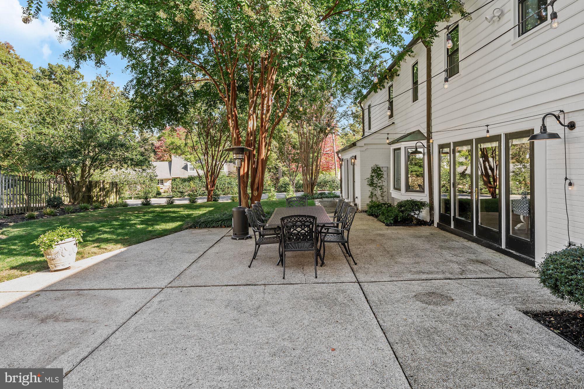9300 Burning Tree Road Bethesda, MD 20817 - Photo 41 of 45 Patio