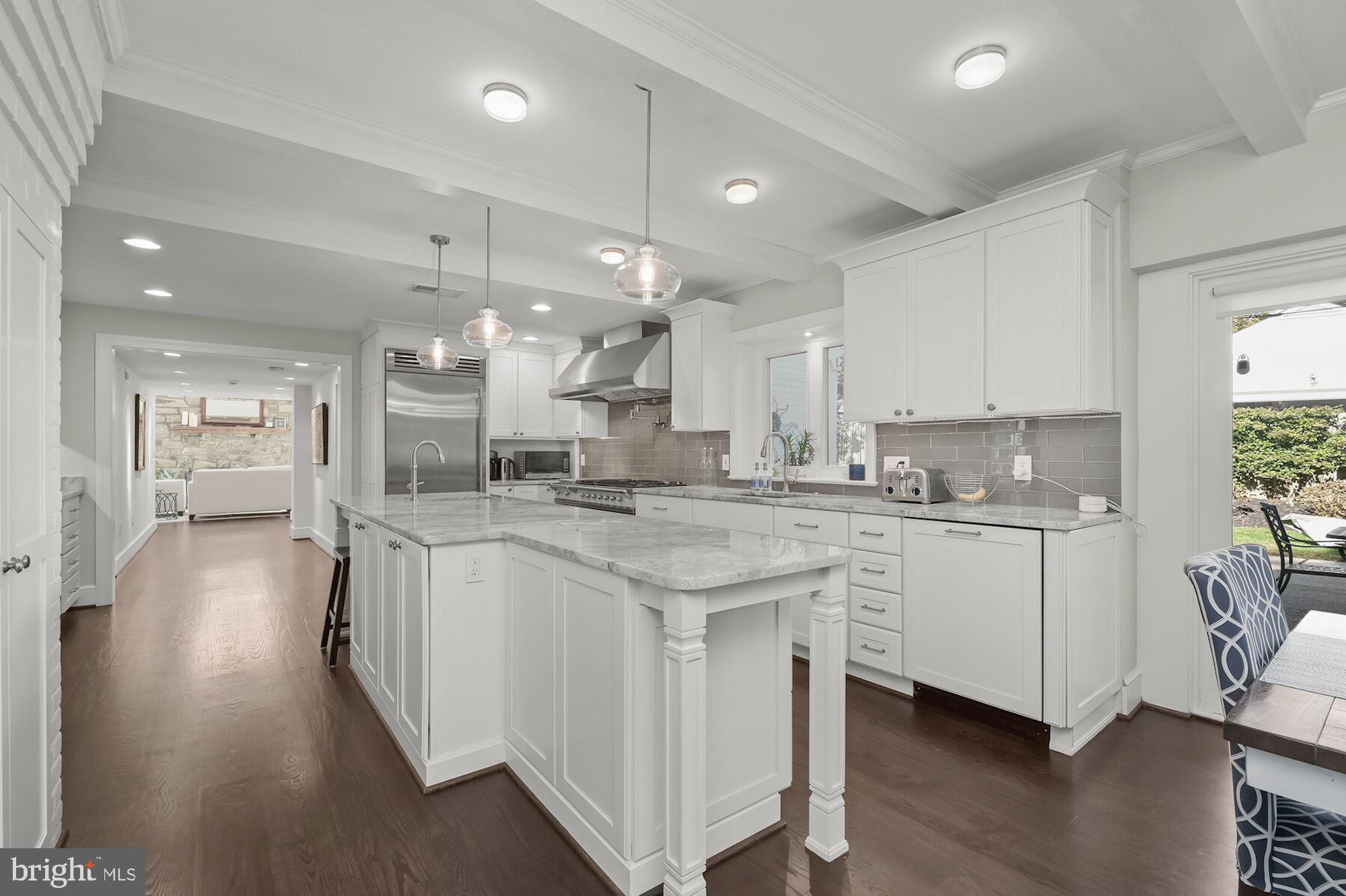 9300 Burning Tree Road Bethesda, MD 20817 - Photo 7 of 45 Kitchen