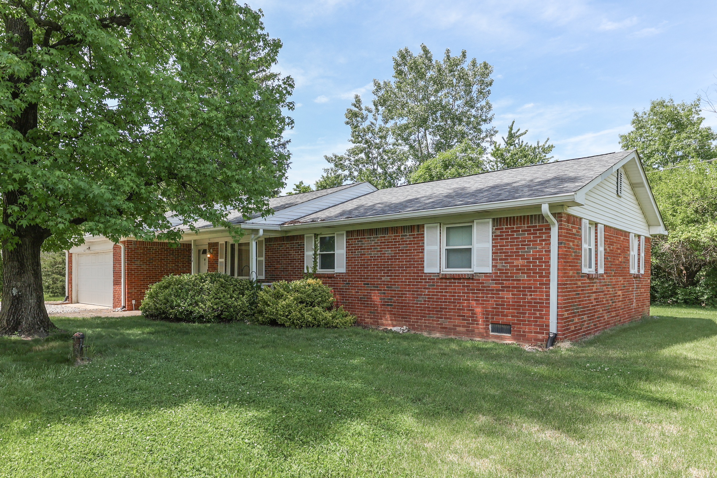 8334 Frye Road Indianapolis, IN 46259 - Photo 2 of 35 Gallery Image 2