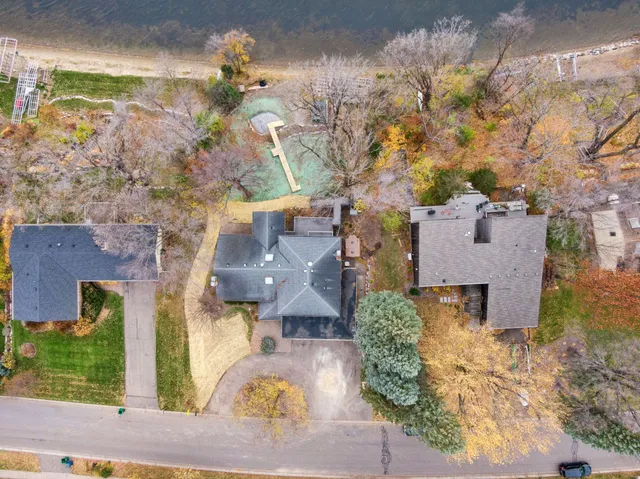 $999,900 | 16955 Weaver Lake Drive, Maple Grove, MN 55311