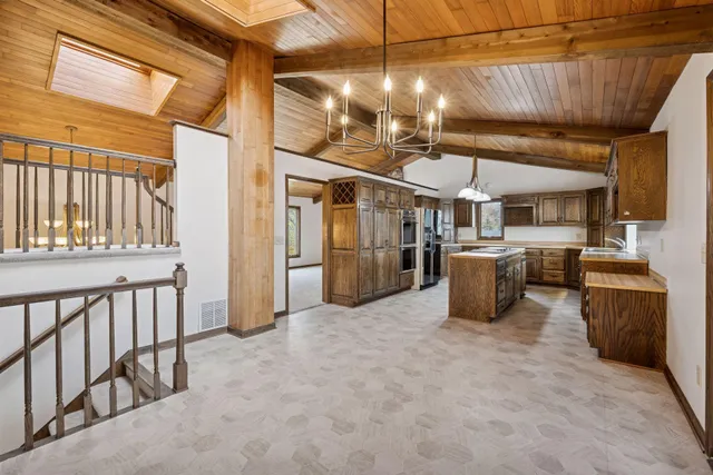 $999,900 | 16955 Weaver Lake Drive, Maple Grove, MN 55311