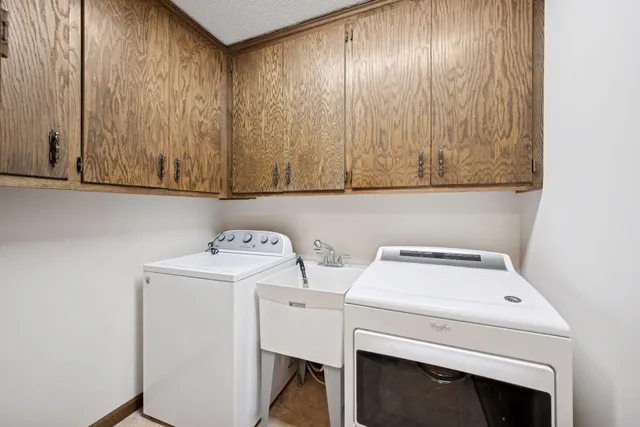 $999,900 | 16955 Weaver Lake Drive, Maple Grove, MN 55311