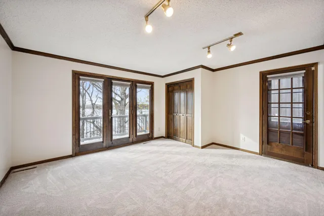 $999,900 | 16955 Weaver Lake Drive, Maple Grove, MN 55311