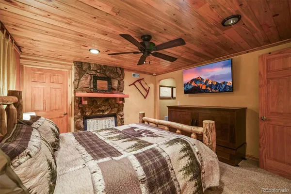 $1,799,986 | 3665 Colard Lane, Lyons, CO 80540
