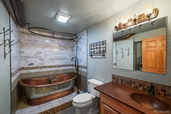 $1,799,986 | 3665 Colard Lane, Lyons, CO 80540