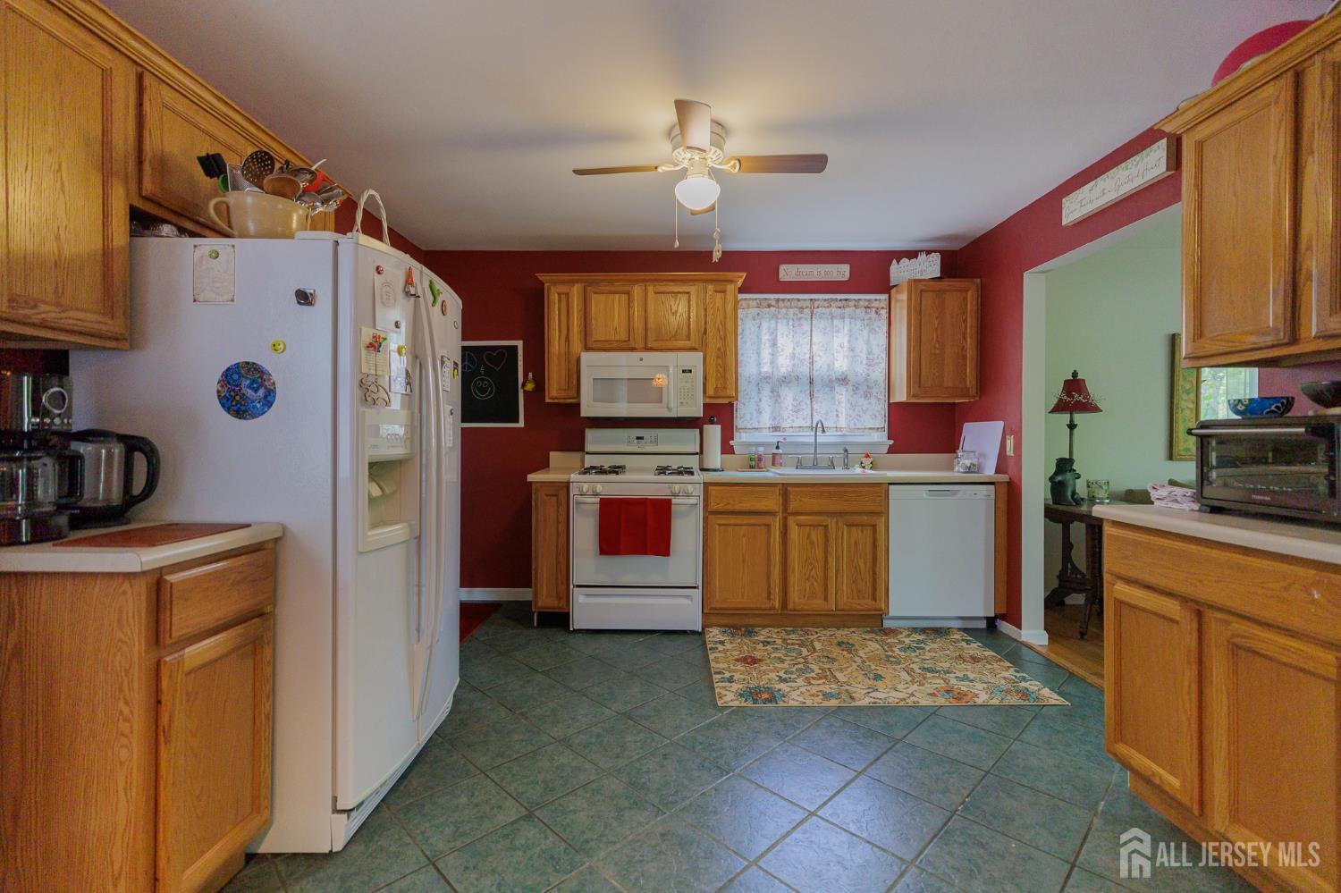 237 4th Street Dunellen, NJ 08812 - Photo 9 of 22