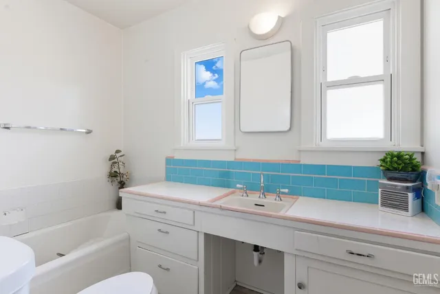 $276,990 | Undisclosed Address, Bakersfield, CA 93301